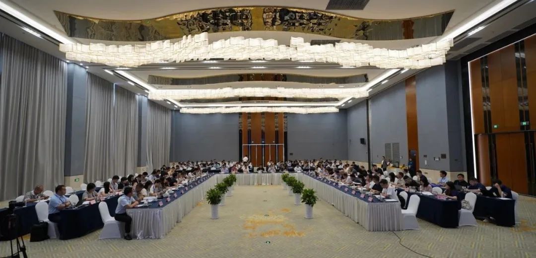 中国汽车工程学会标准系列审查会议在安庆成功召开
